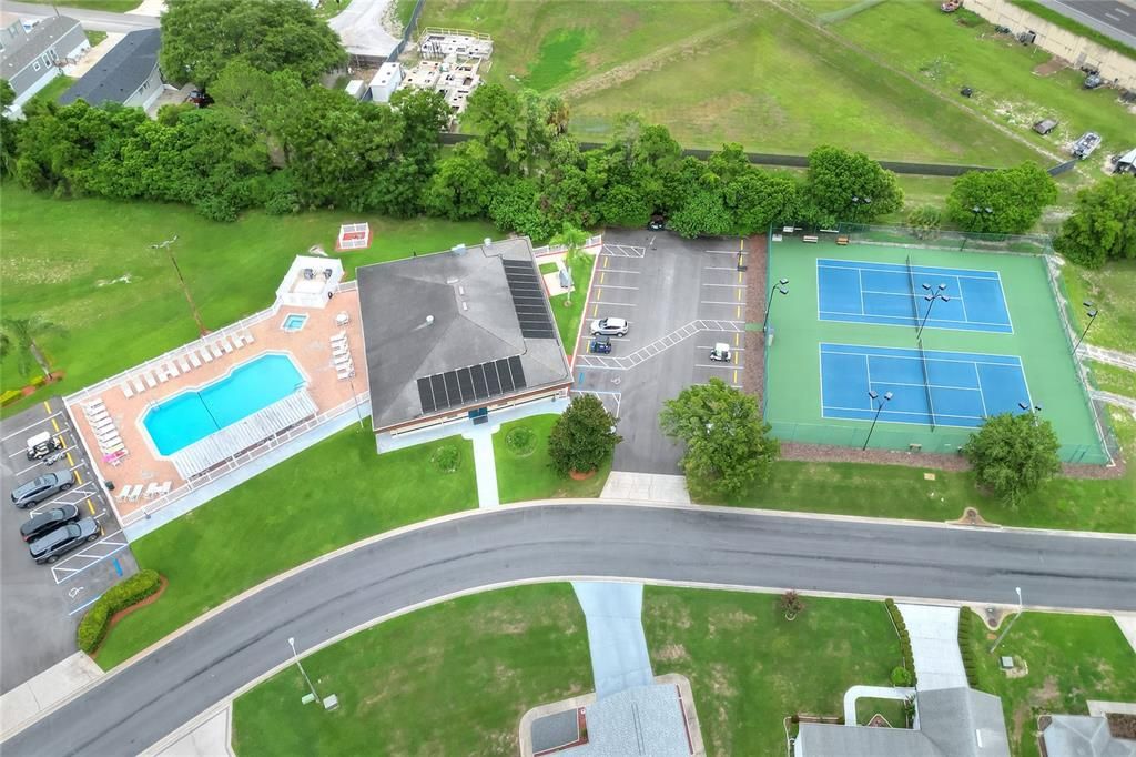 Active With Contract: $399,000 (4 beds, 2 baths, 1976 Square Feet)