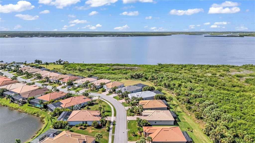 For Sale: $499,900 (3 beds, 2 baths, 1900 Square Feet)