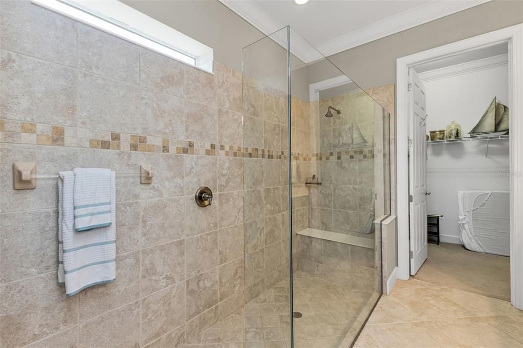 For Sale: $499,900 (3 beds, 2 baths, 1900 Square Feet)