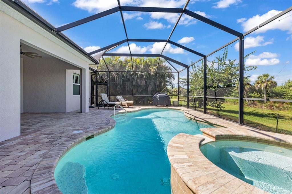 For Sale: $499,900 (3 beds, 2 baths, 1900 Square Feet)