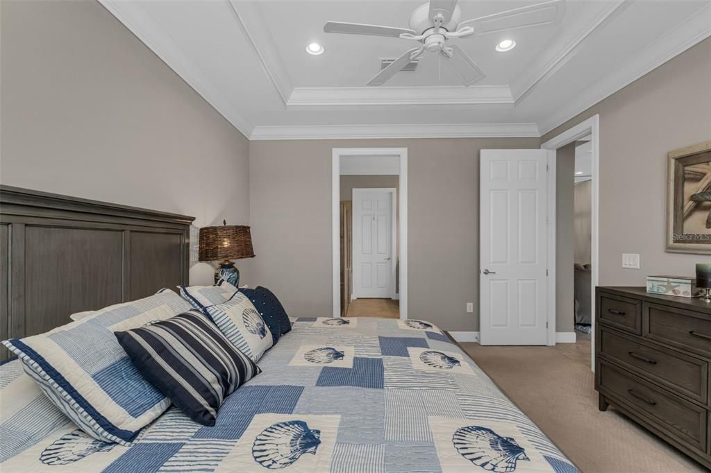 For Sale: $499,900 (3 beds, 2 baths, 1900 Square Feet)