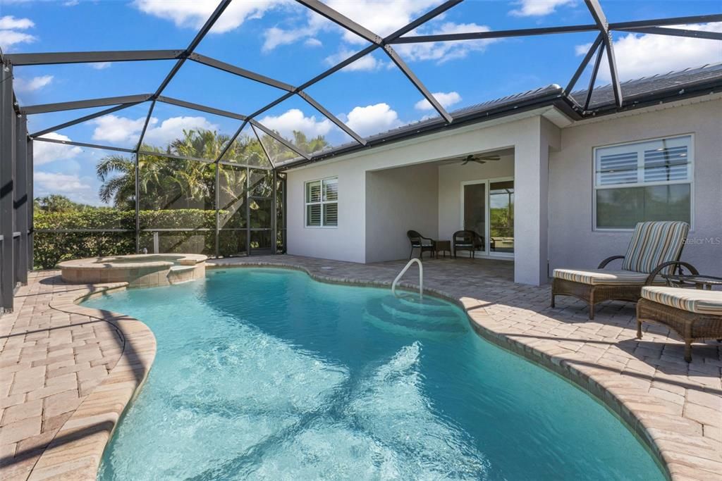 For Sale: $499,900 (3 beds, 2 baths, 1900 Square Feet)