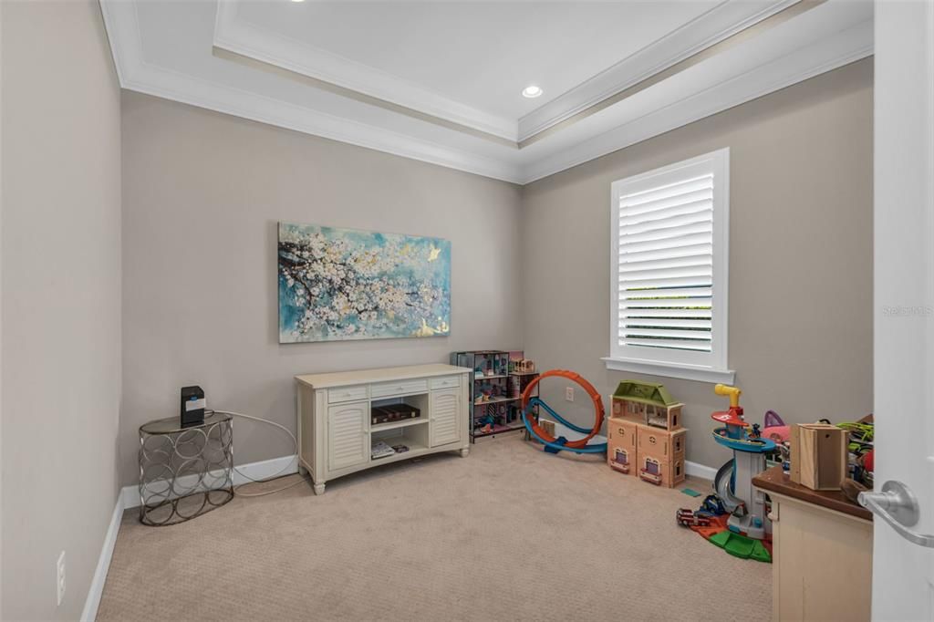 For Sale: $499,900 (3 beds, 2 baths, 1900 Square Feet)