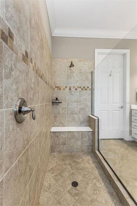 For Sale: $499,900 (3 beds, 2 baths, 1900 Square Feet)