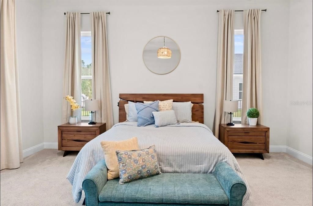 待售: $999,000 (5 贝兹, 3 浴室, 3960 平方英尺)