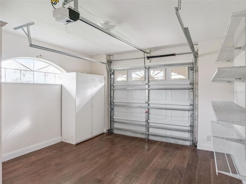 На продажу: $325,000 (3 спален, 2 ванн, 2163 Квадратных фут)