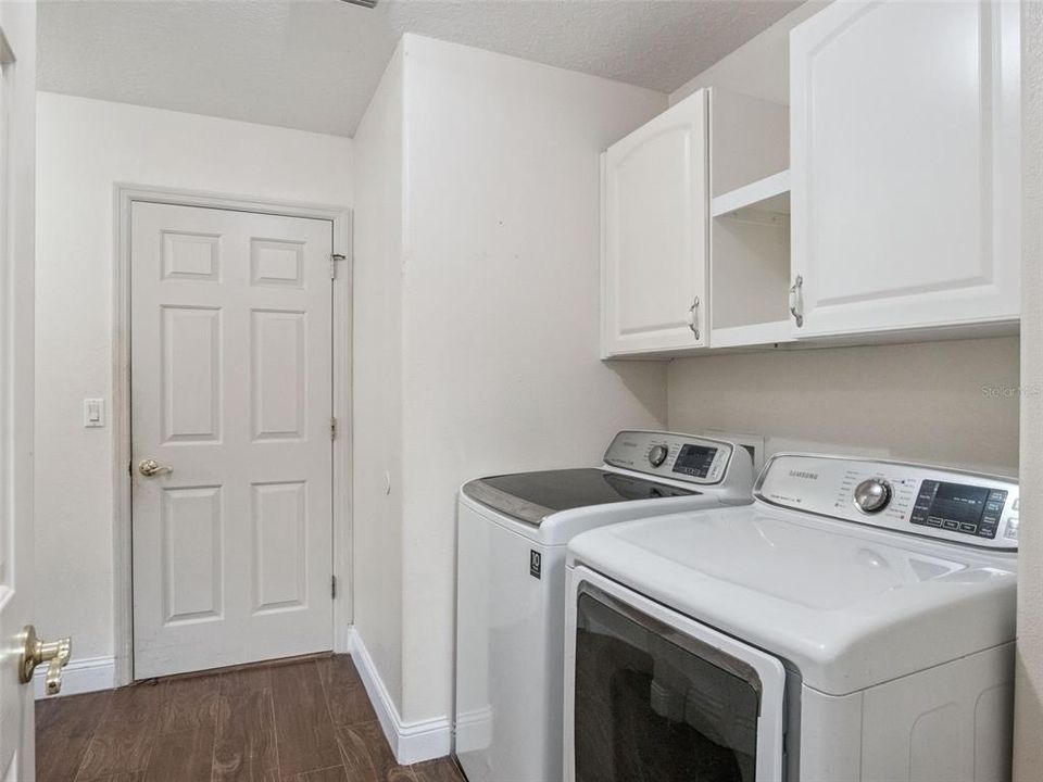 На продажу: $325,000 (3 спален, 2 ванн, 2163 Квадратных фут)