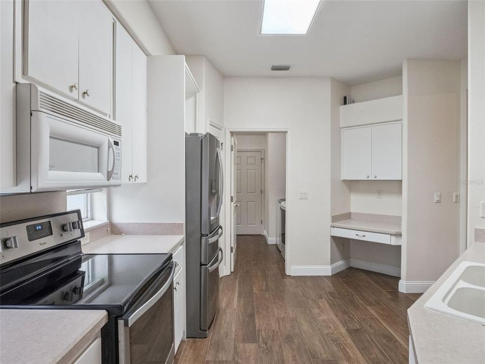 На продажу: $325,000 (3 спален, 2 ванн, 2163 Квадратных фут)