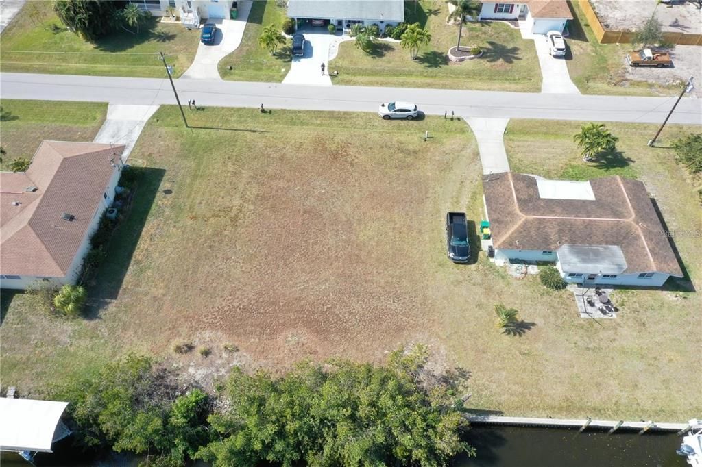 На продажу: $110,000 (0.23 acres)