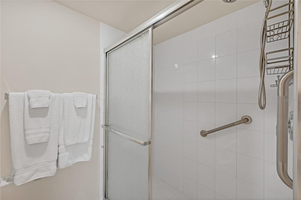 For Sale: $875,000 (2 beds, 2 baths, 1421 Square Feet)