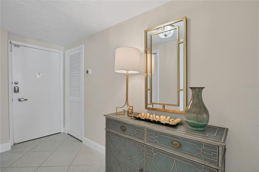 For Sale: $875,000 (2 beds, 2 baths, 1421 Square Feet)