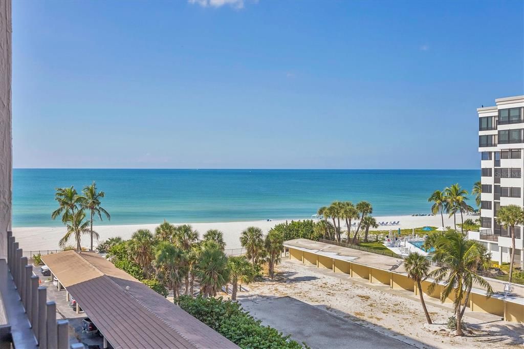 For Sale: $875,000 (2 beds, 2 baths, 1421 Square Feet)