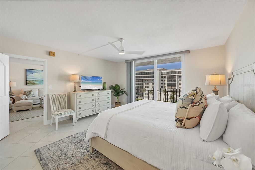 For Sale: $875,000 (2 beds, 2 baths, 1421 Square Feet)