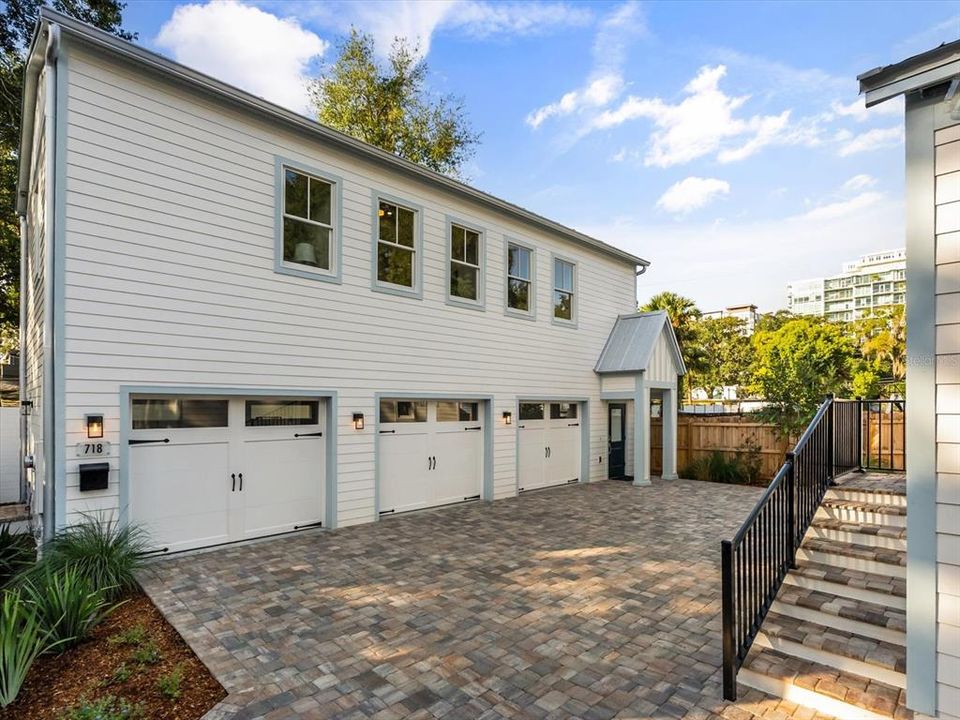 En Venta: $1,199,000 (4 camas, 3 baños, 2271 Pies cuadrados)