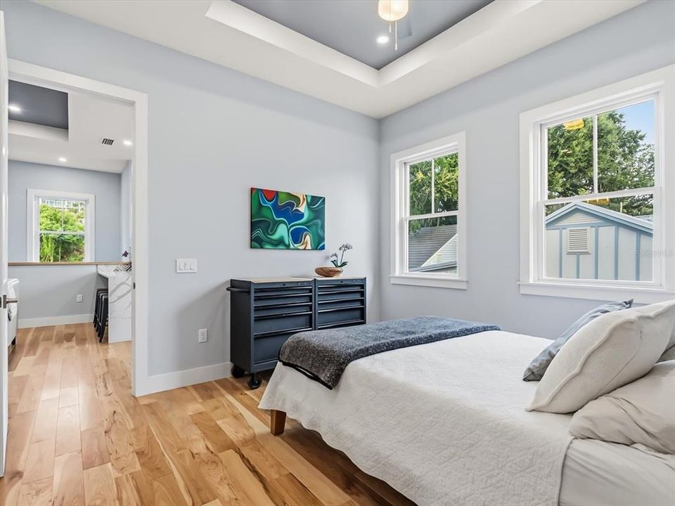 En Venta: $1,199,000 (4 camas, 3 baños, 2271 Pies cuadrados)