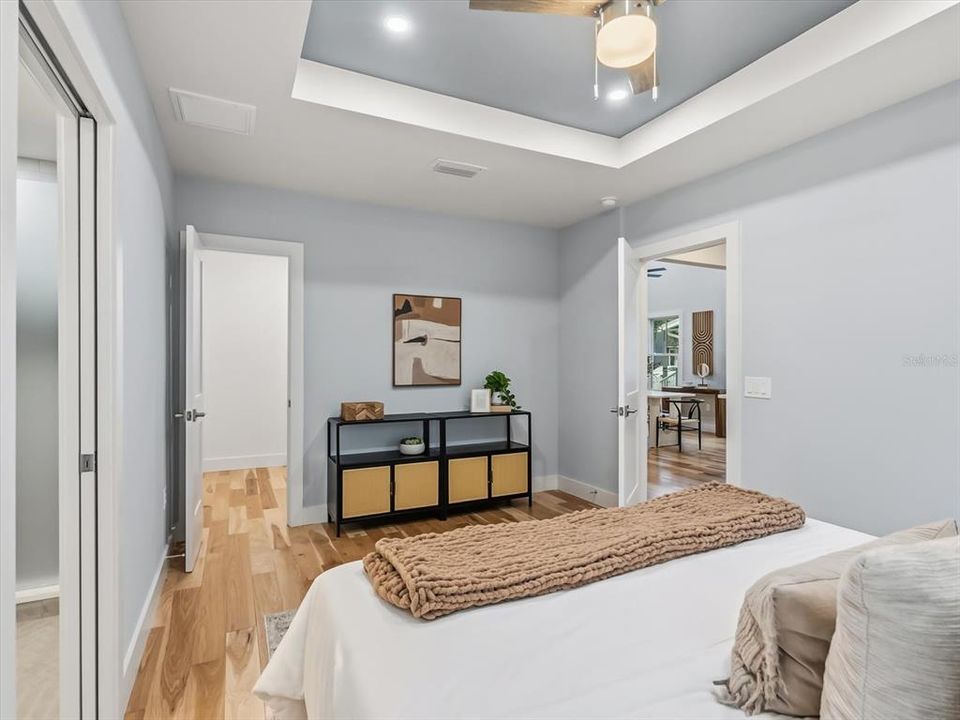 En Venta: $1,199,000 (4 camas, 3 baños, 2271 Pies cuadrados)