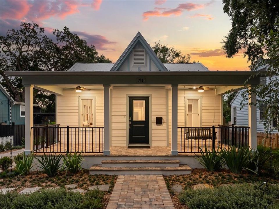 En Venta: $1,199,000 (4 camas, 3 baños, 2271 Pies cuadrados)