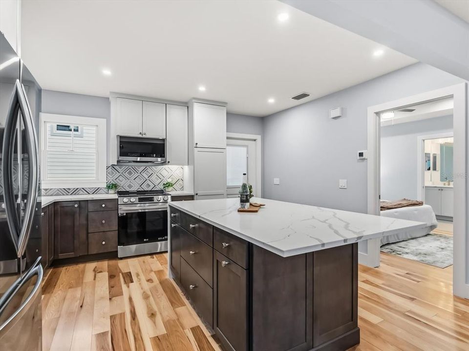 En Venta: $1,199,000 (4 camas, 3 baños, 2271 Pies cuadrados)