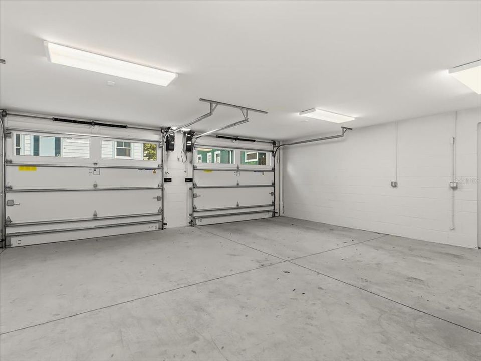 En Venta: $1,199,000 (4 camas, 3 baños, 2271 Pies cuadrados)