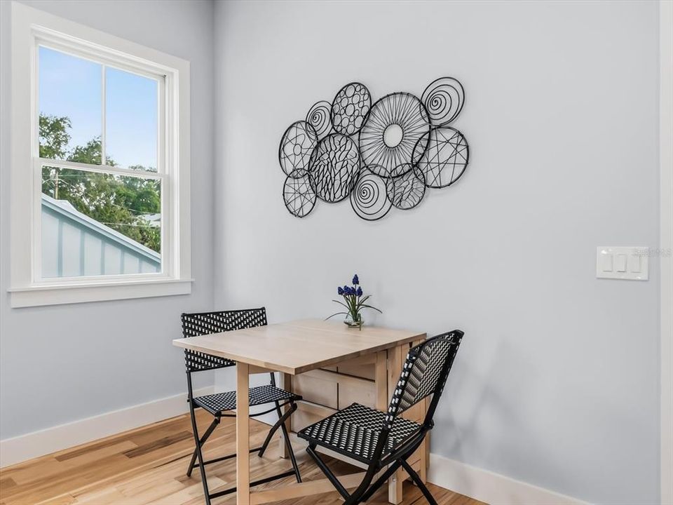 En Venta: $1,199,000 (4 camas, 3 baños, 2271 Pies cuadrados)