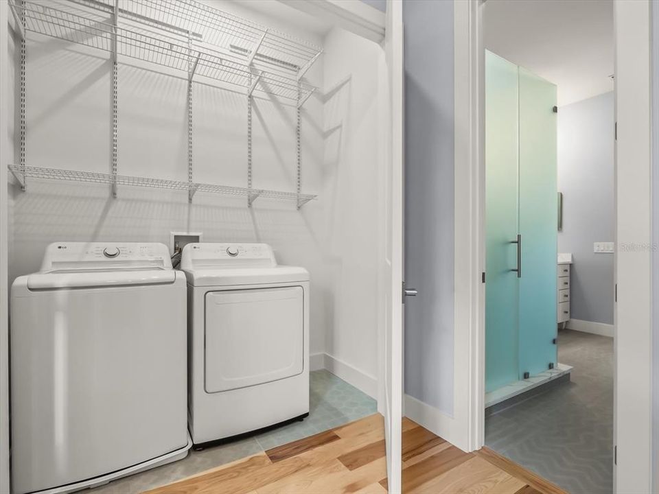 En Venta: $1,199,000 (4 camas, 3 baños, 2271 Pies cuadrados)