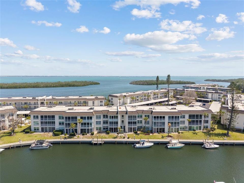 待售: $595,000 (2 贝兹, 2 浴室, 1152 平方英尺)