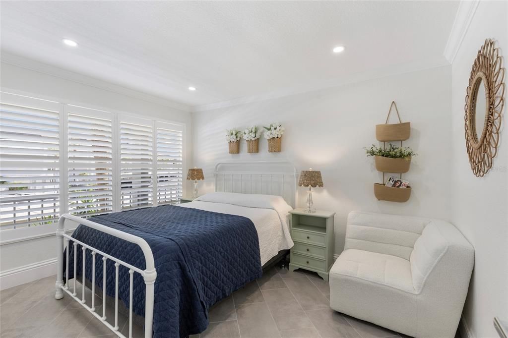 待售: $595,000 (2 贝兹, 2 浴室, 1152 平方英尺)