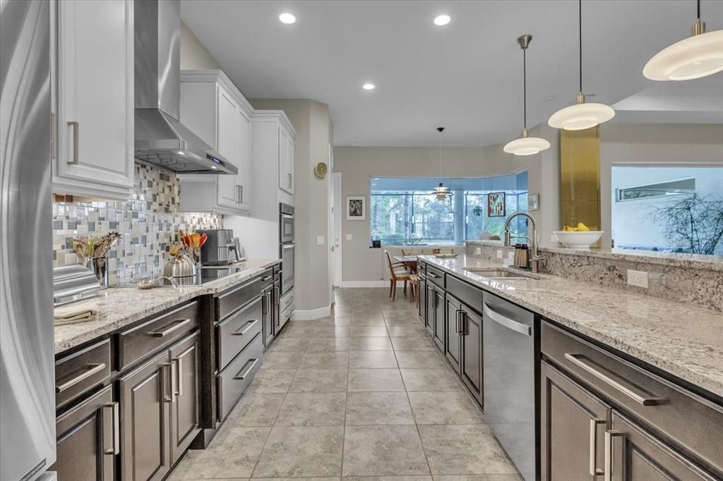 For Sale: $884,900 (3 beds, 2 baths, 2886 Square Feet)