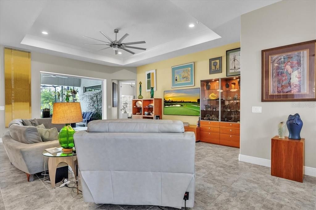 For Sale: $884,900 (3 beds, 2 baths, 2886 Square Feet)