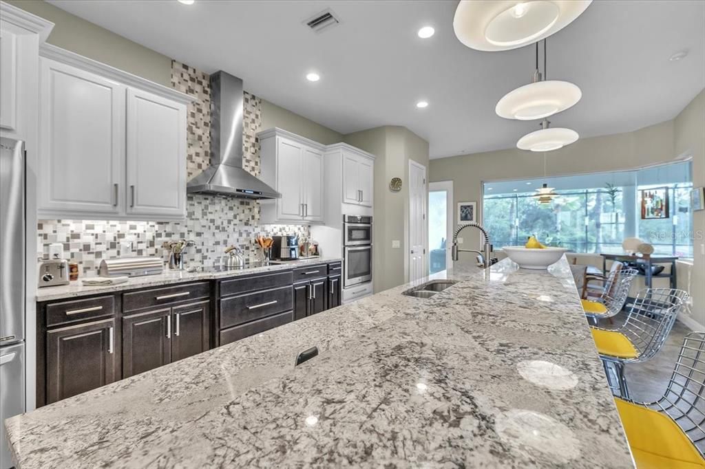 For Sale: $884,900 (3 beds, 2 baths, 2886 Square Feet)