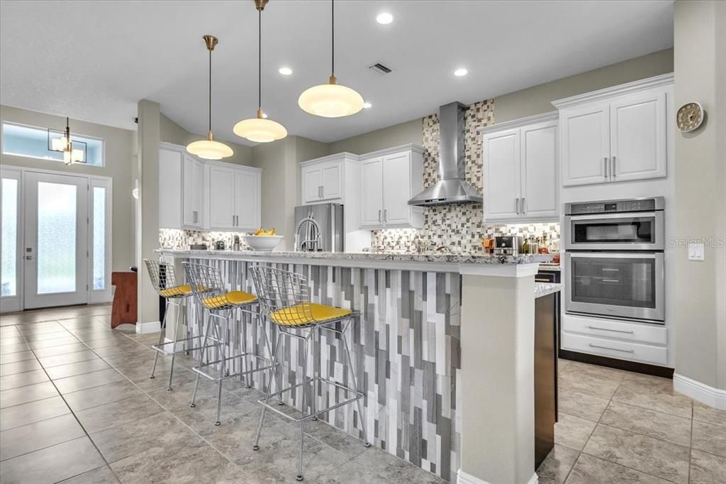 For Sale: $884,900 (3 beds, 2 baths, 2886 Square Feet)