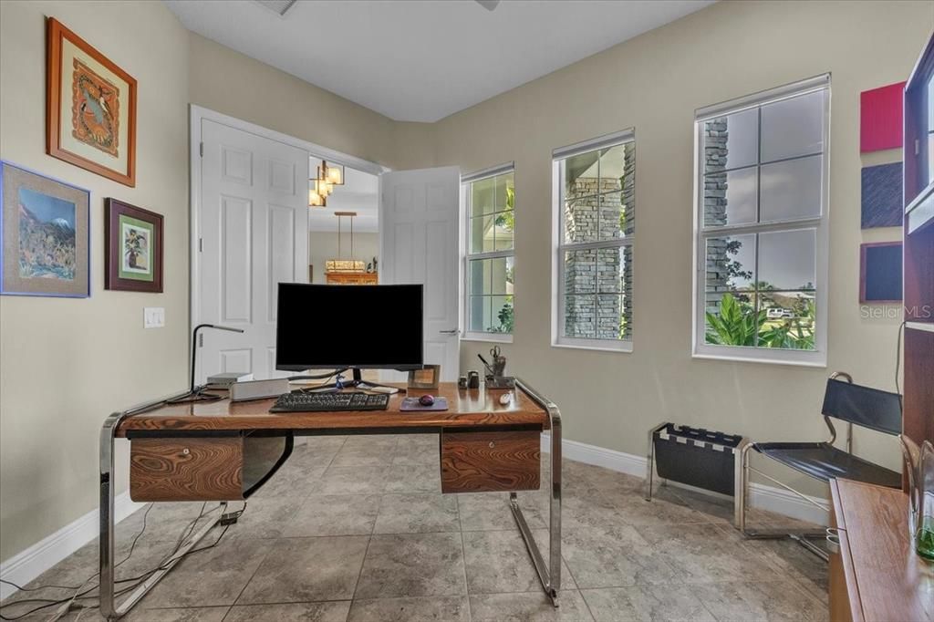 For Sale: $884,900 (3 beds, 2 baths, 2886 Square Feet)