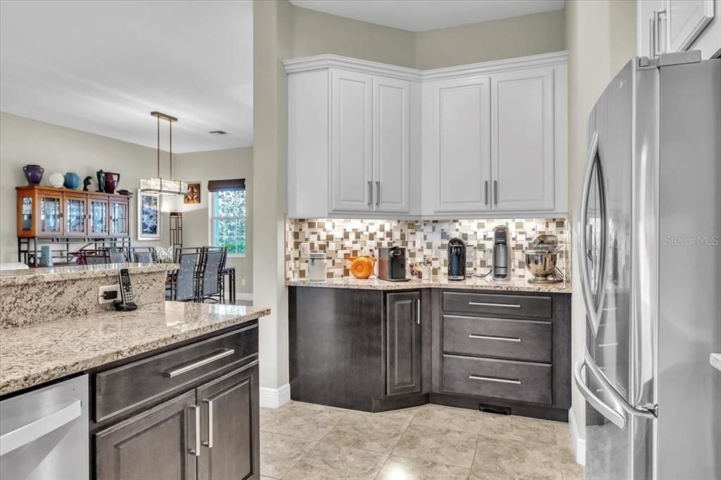 For Sale: $884,900 (3 beds, 2 baths, 2886 Square Feet)