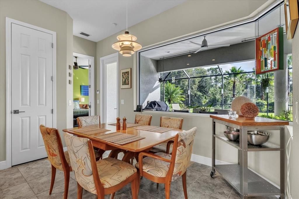 For Sale: $884,900 (3 beds, 2 baths, 2886 Square Feet)