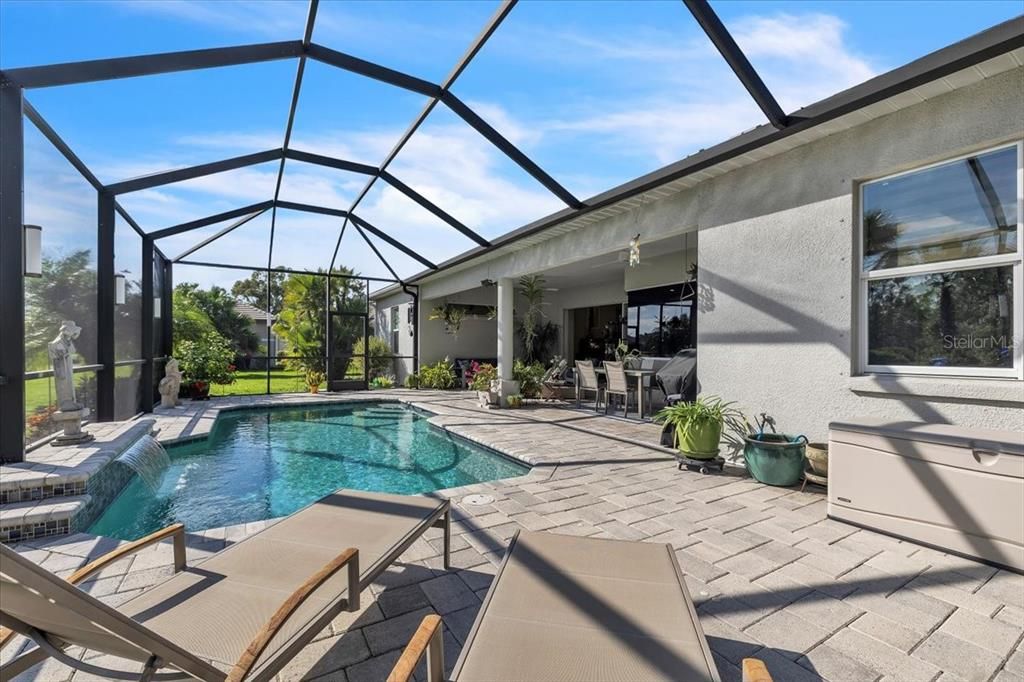 For Sale: $884,900 (3 beds, 2 baths, 2886 Square Feet)