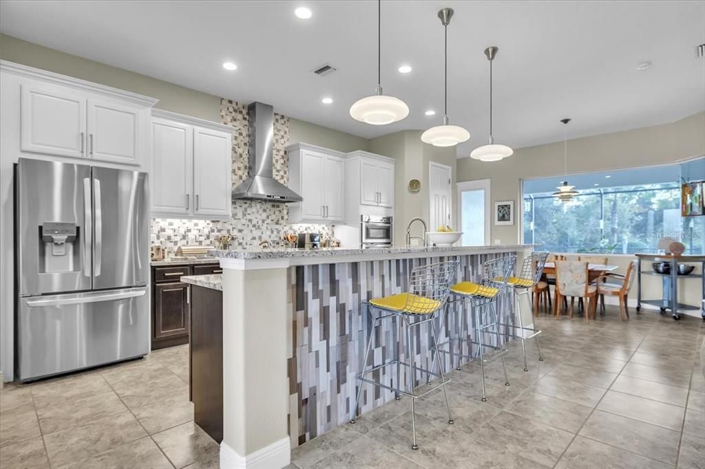 For Sale: $884,900 (3 beds, 2 baths, 2886 Square Feet)