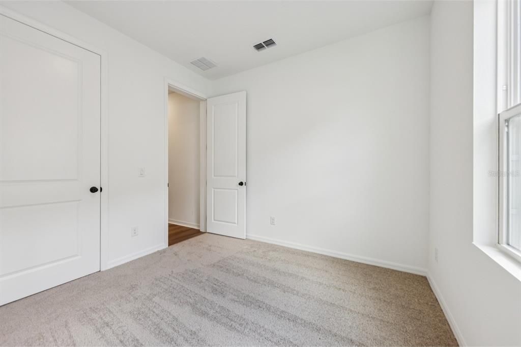 Activo con contrato: $449,990 (4 camas, 2 baños, 193 Pies cuadrados)