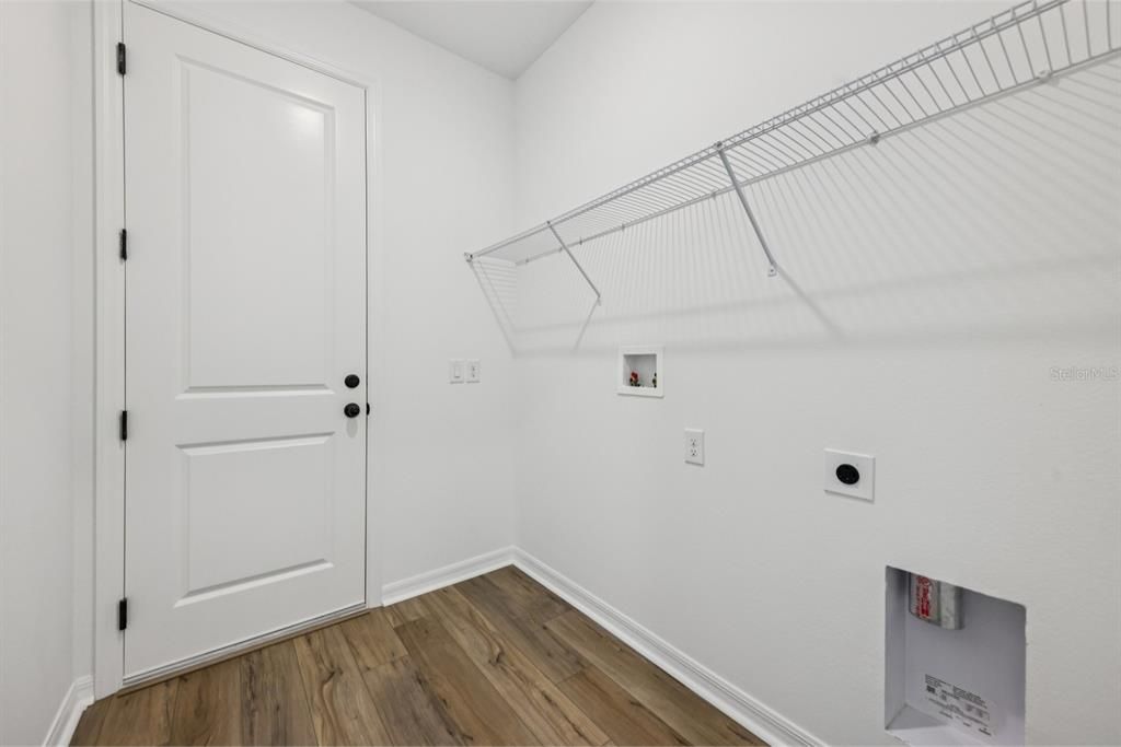 Activo con contrato: $449,990 (4 camas, 2 baños, 193 Pies cuadrados)