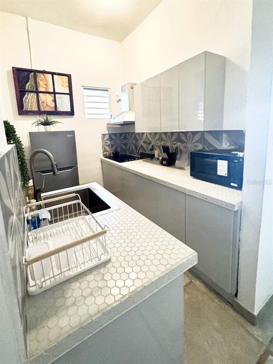 Active With Contract: $475,000 (7 beds, 3 baths, 2400 Square Feet)