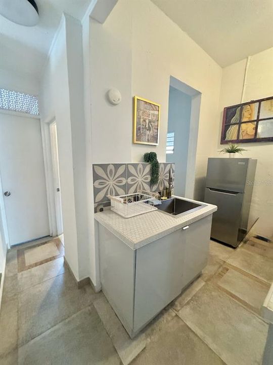 Active With Contract: $475,000 (7 beds, 3 baths, 2400 Square Feet)