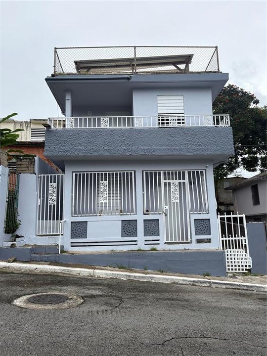 En Venta: $132,000 (5 camas, 2 baños, 1100 Pies cuadrados)