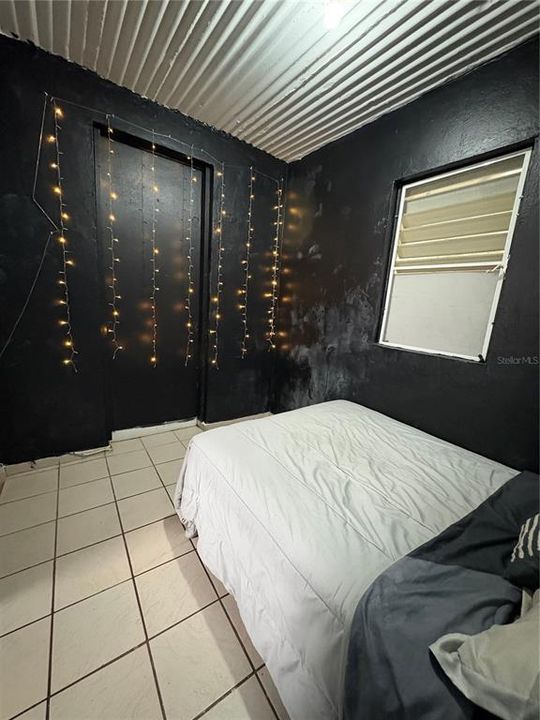 En Venta: $132,000 (5 camas, 2 baños, 1100 Pies cuadrados)