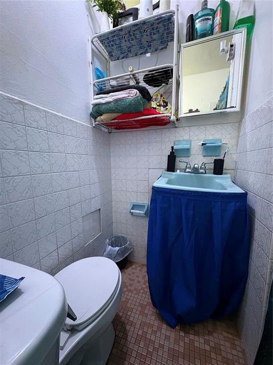 En Venta: $132,000 (5 camas, 2 baños, 1100 Pies cuadrados)