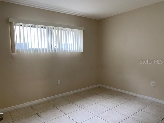 For Rent: $1,700 (2 beds, 1 baths, 783 Square Feet)