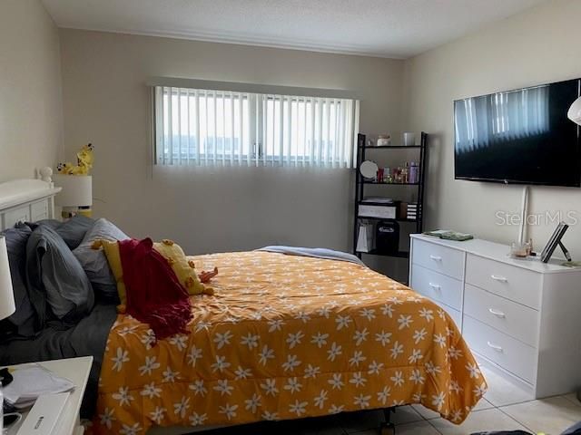 For Rent: $1,700 (2 beds, 1 baths, 783 Square Feet)