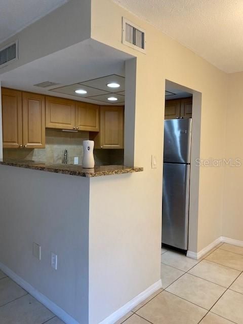For Rent: $1,700 (2 beds, 1 baths, 783 Square Feet)