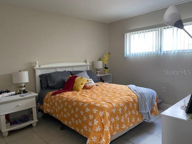 For Rent: $1,700 (2 beds, 1 baths, 783 Square Feet)