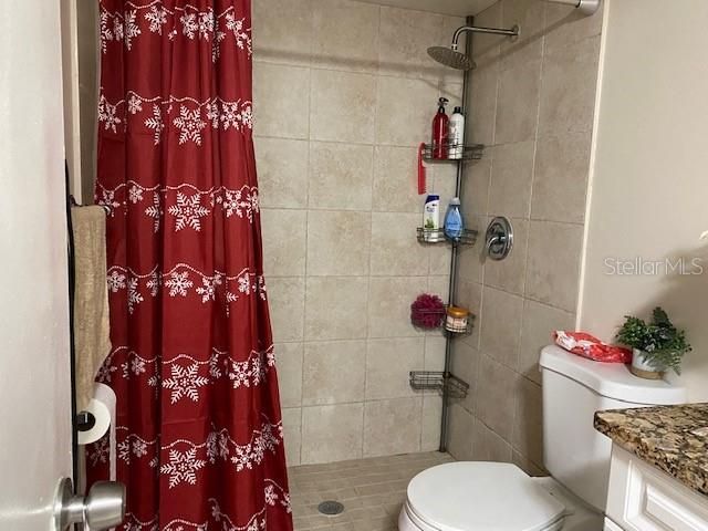 For Rent: $1,700 (2 beds, 1 baths, 783 Square Feet)