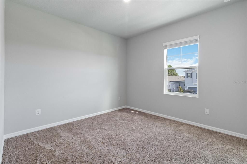 For Rent: $2,500 (3 beds, 2 baths, 1929 Square Feet)