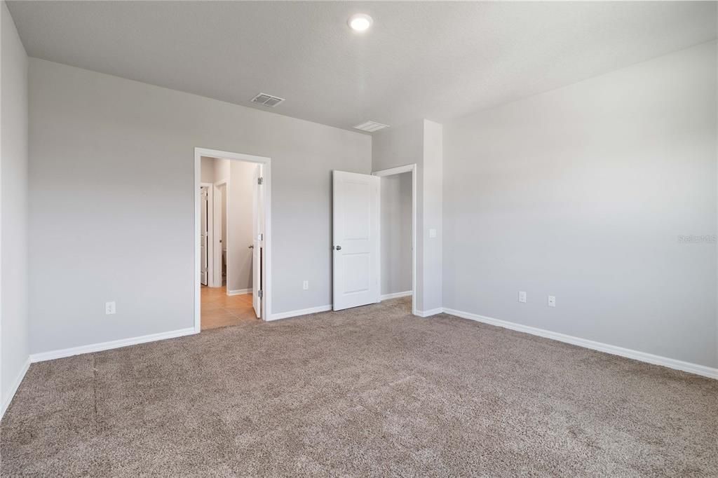 For Rent: $2,500 (3 beds, 2 baths, 1929 Square Feet)